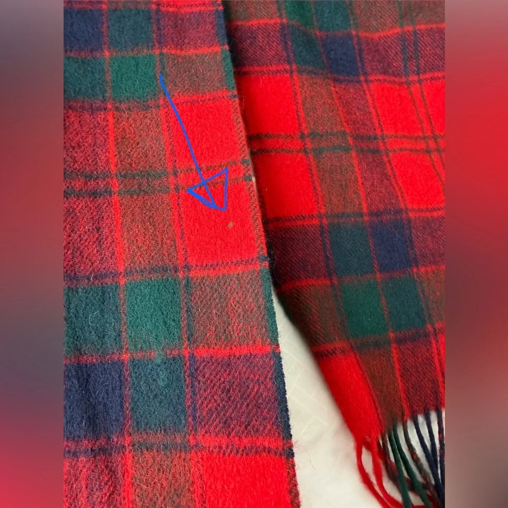 James Pringle Weavers 100% Wool Plaid Scarf Unisex Red Robertson Classic Preppy